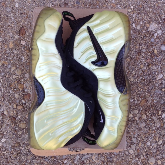 Nike Foamposite Pro "Electric Green" - Picture 4 of 5